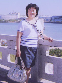 李玉荣（退休）